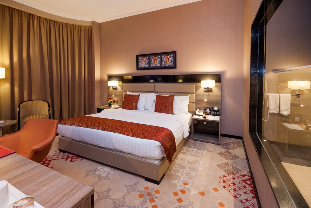 Фото Mira Waterfront Hotel