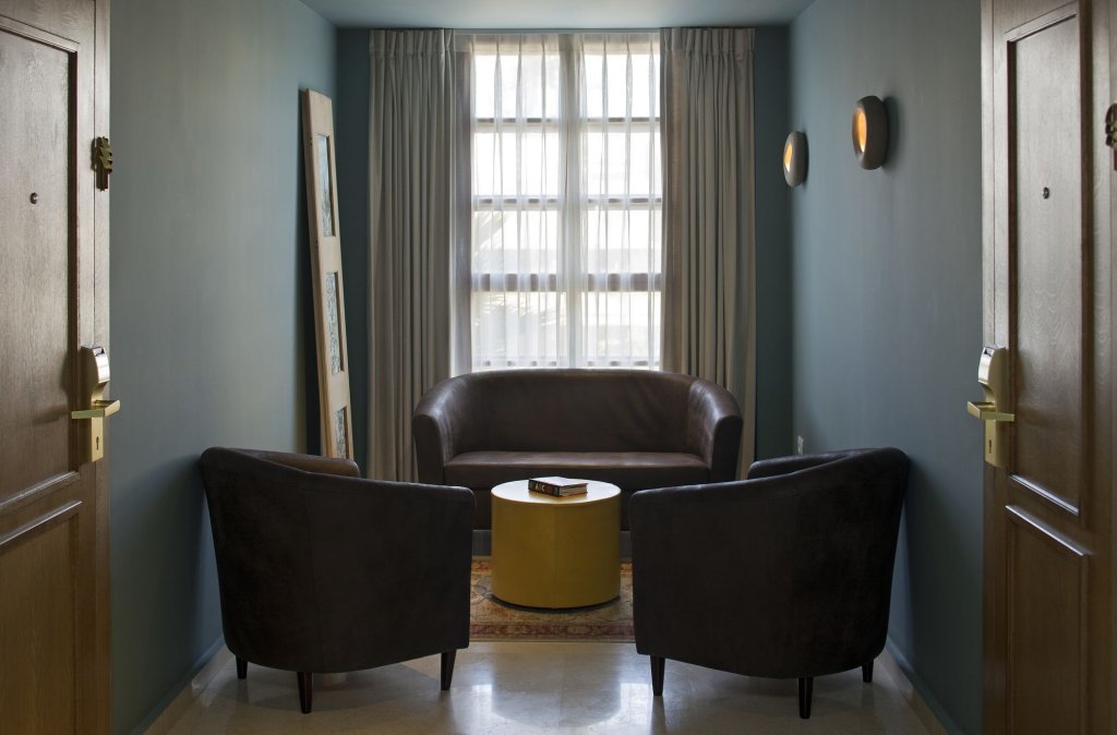 Фото The Rothschild Hotel