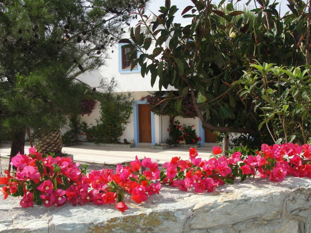 Фото Spiros-Soula Family Hotel & Apartments