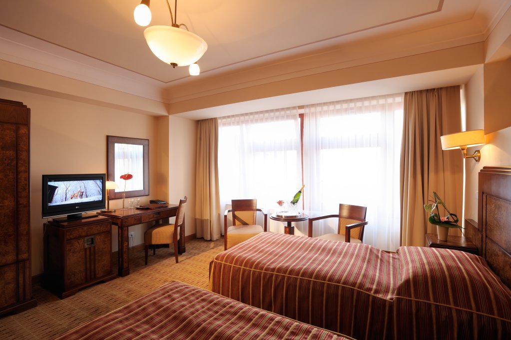 Фото Majestic Plaza Hotel Prague