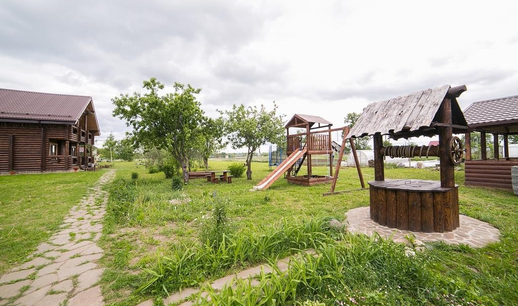 Фото Красная усадьба