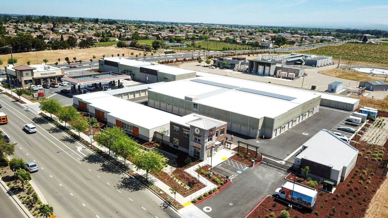 Introducir 79+ imagen oakley gateway storage Thptnganamst.edu.vn