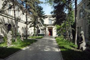 Rostov local lore museum (Bolshaya Sadovaya Street, 79), museum