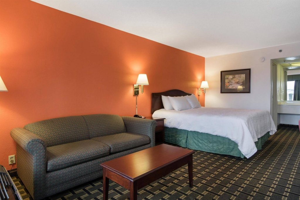 Фото Studio 6 Dublin, Ga