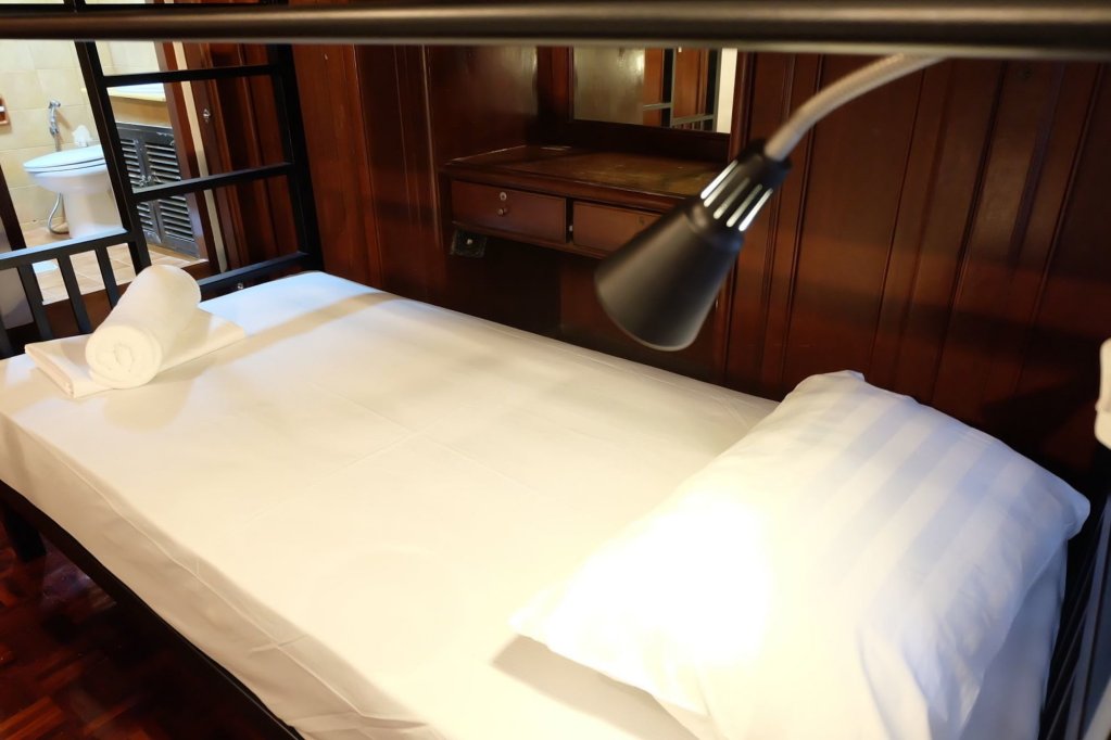 Фото Asoke Montri Hostel