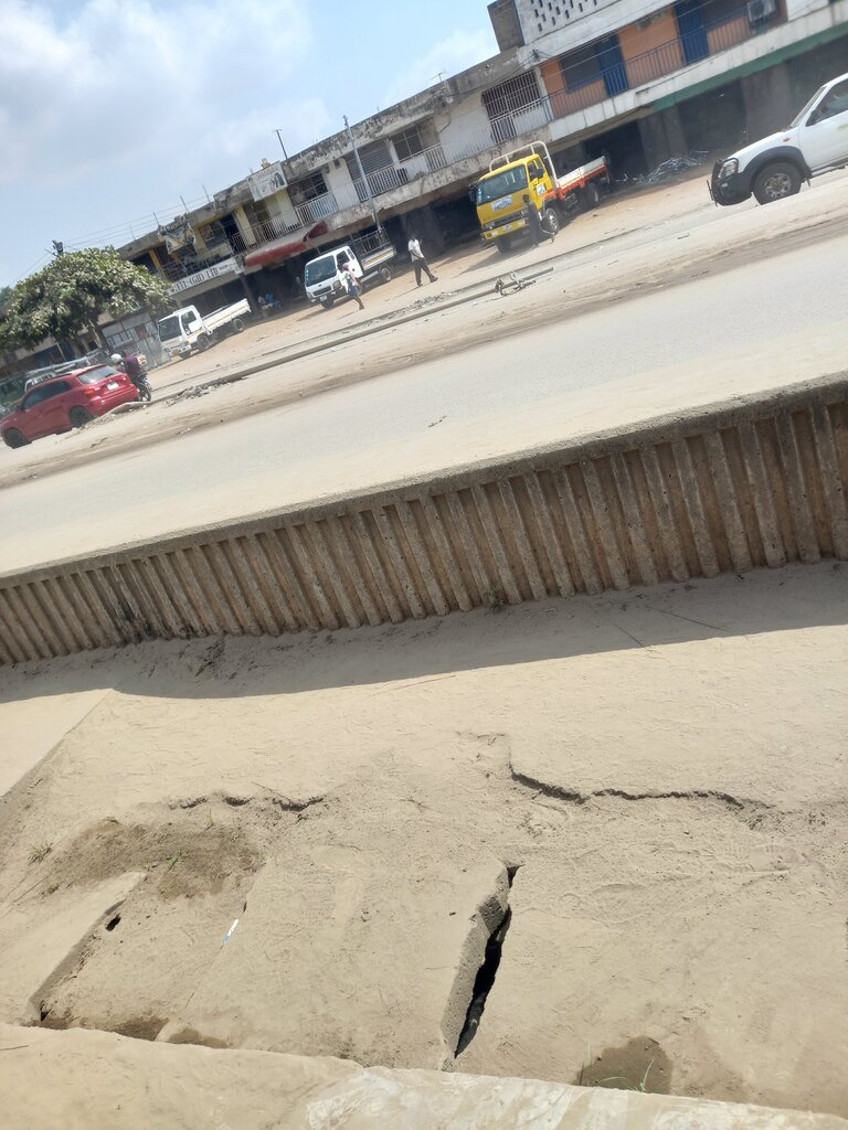 Hardware store Mr Steel Gh Ltd, Accra, photo