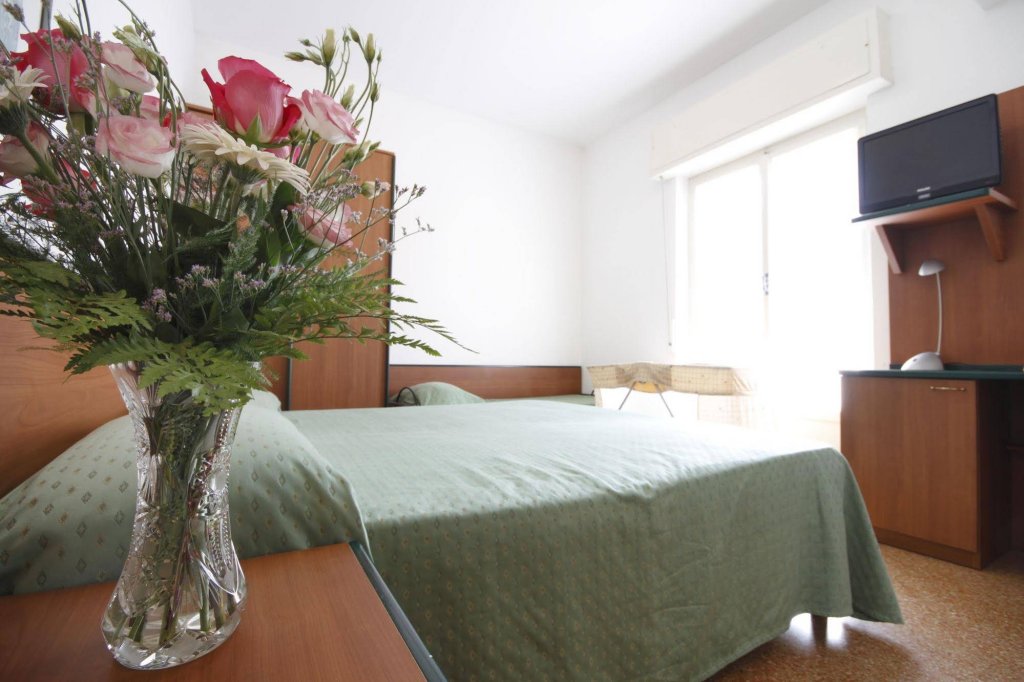 Фото Hotel Adriana