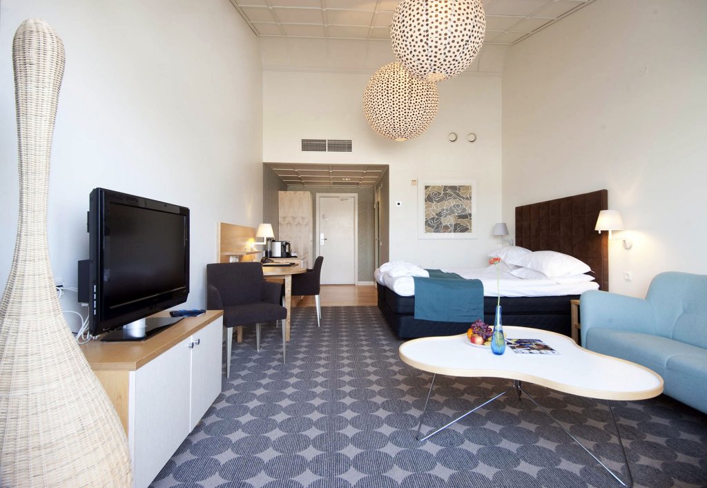 Фото Elite Hotel Marina Plaza