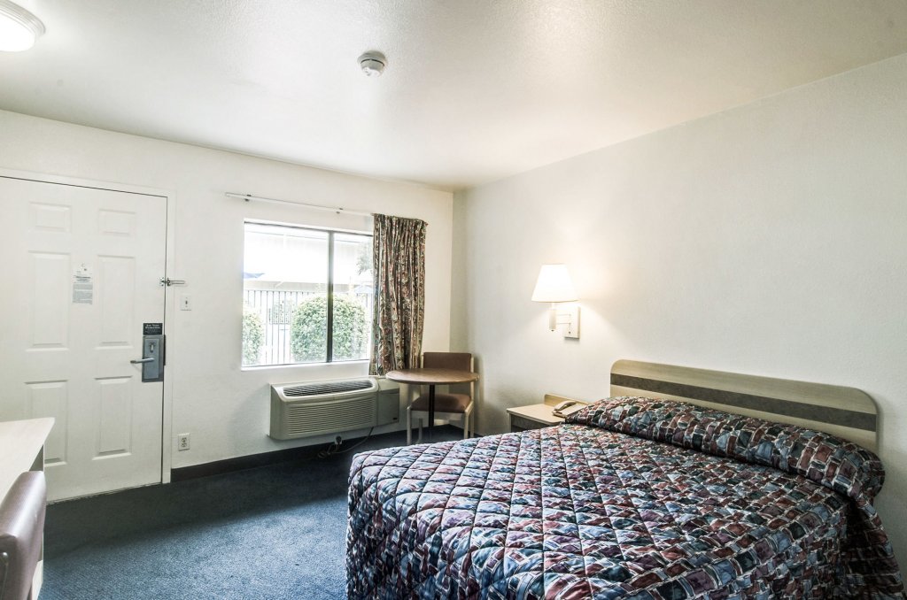 Фото Red Roof Inn Spartanburg - I-85