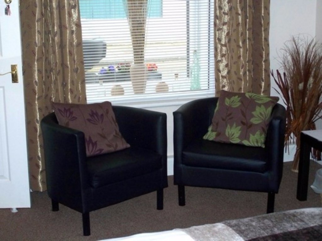 Фото № 29 Well Street B & B