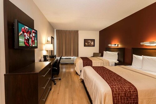 Гостиница Red Roof Inn Plus+ San Antonio Downtown - Riverwalk в Сан-Антонио