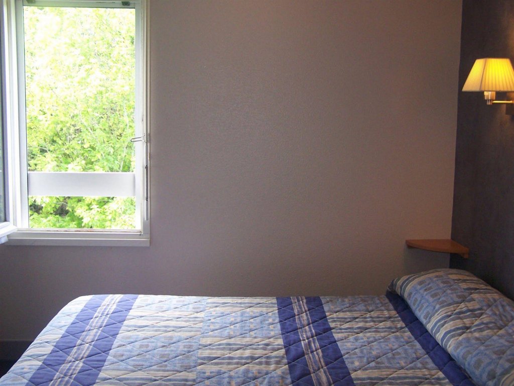 Фото Fasthôtel Avignon Nord