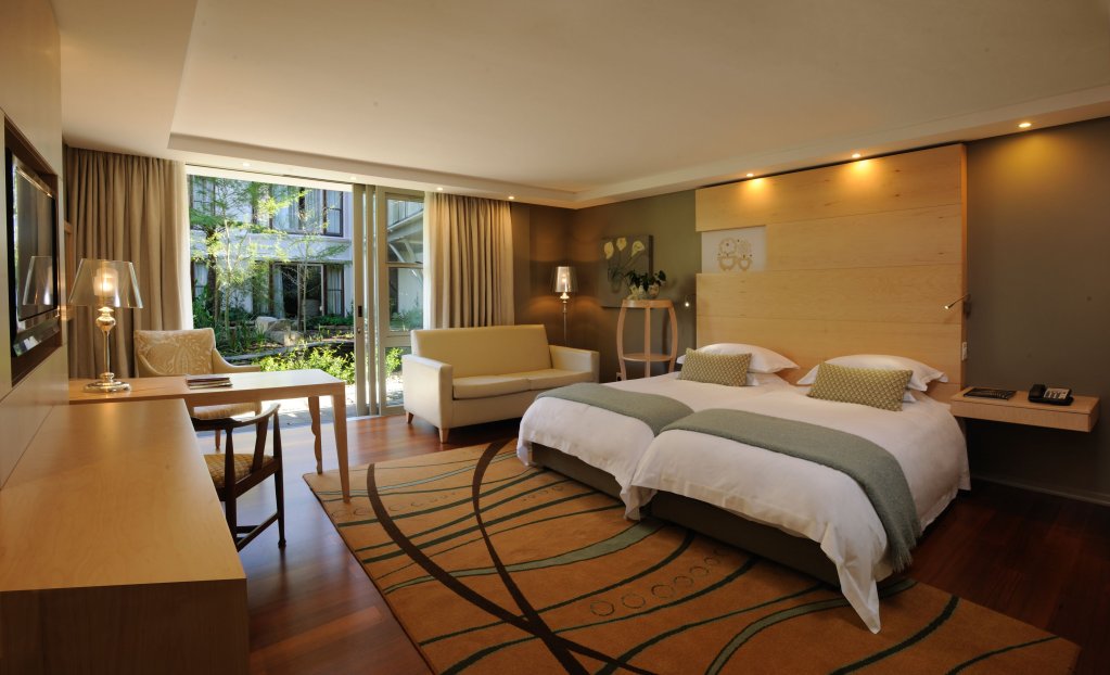 Фото Vineyard Hotel