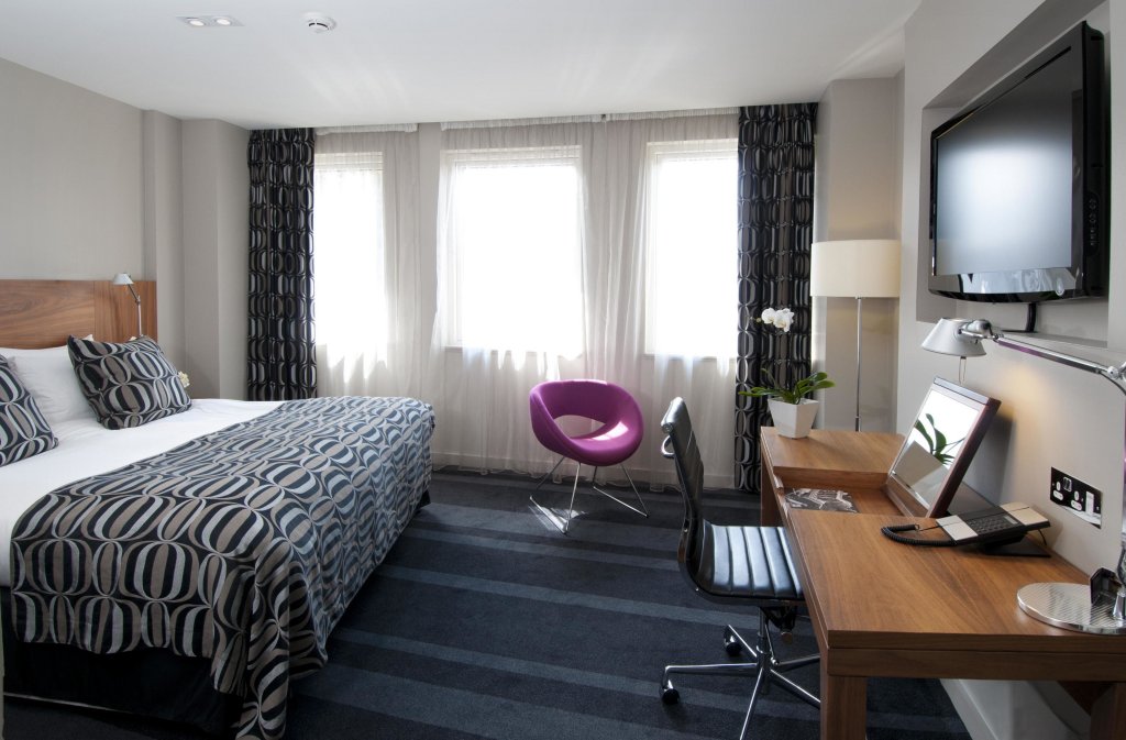 Фото Apex Waterloo Place Hotel