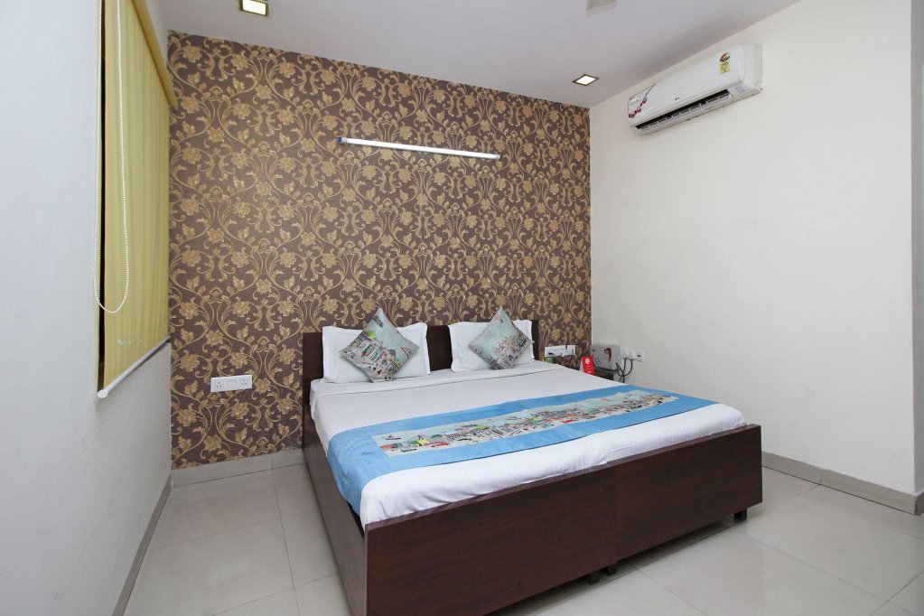 Фото Oyo Rooms Delhi Maharani Bagh