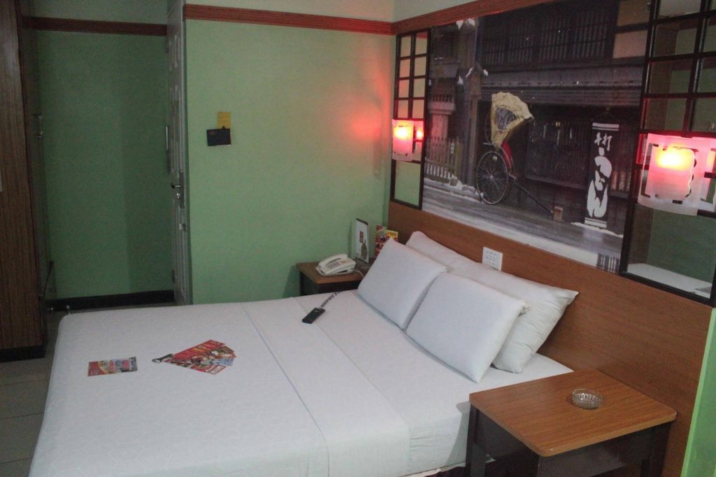 Фото Hotel Sogo Alabang Rotonda