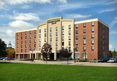 Гостиница Courtyard by Marriott Hamilton