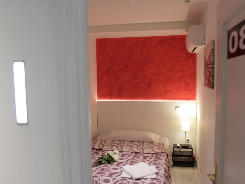 Фото Far Home Gran Vía