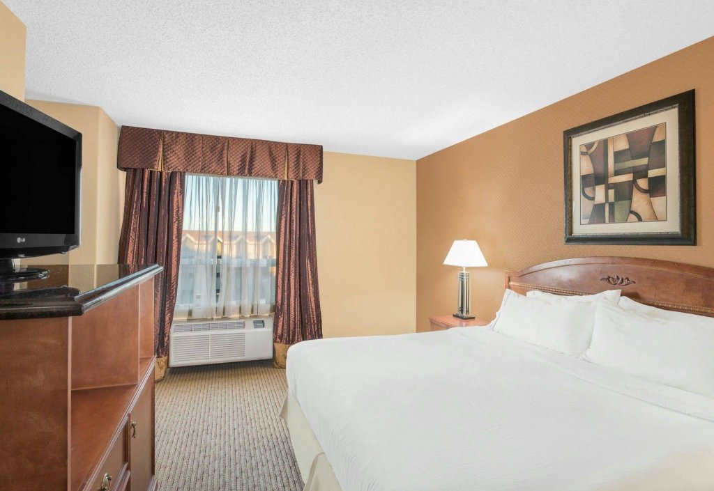 Фото Best Western Plus West Edmonton
