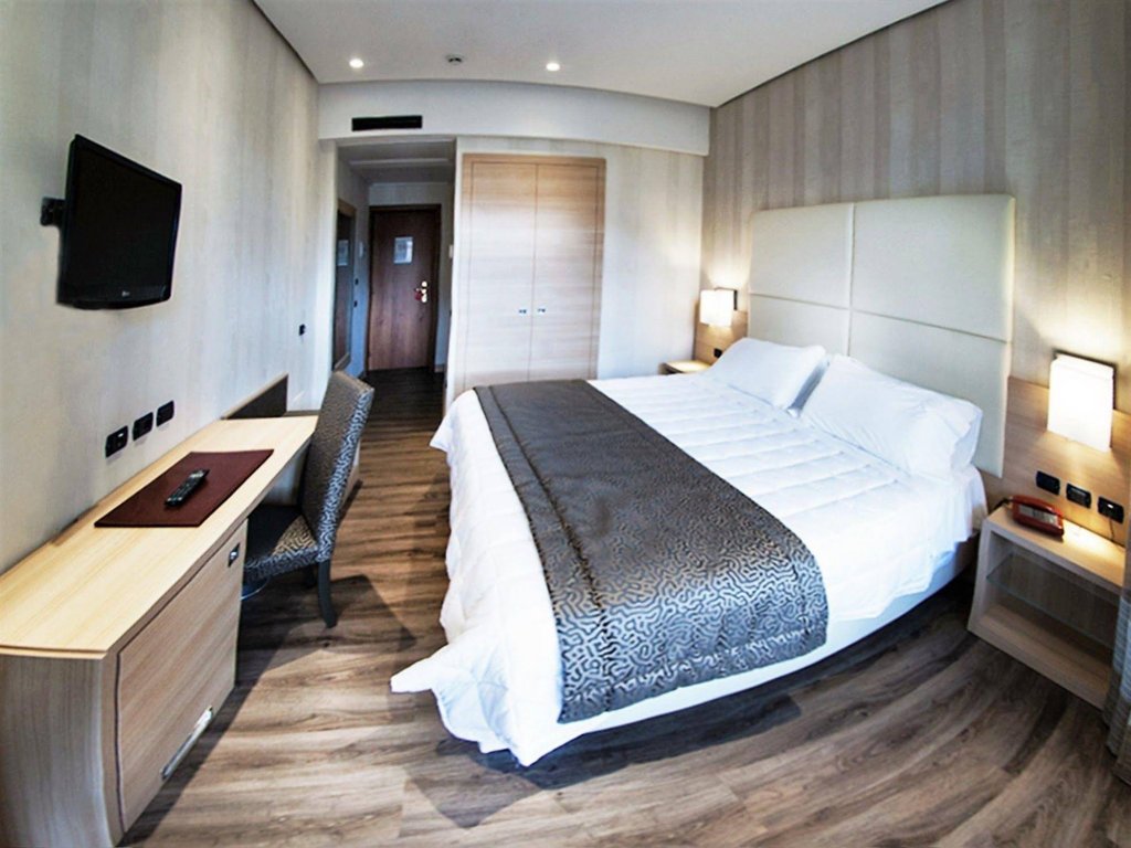 Фото Hotel Continental