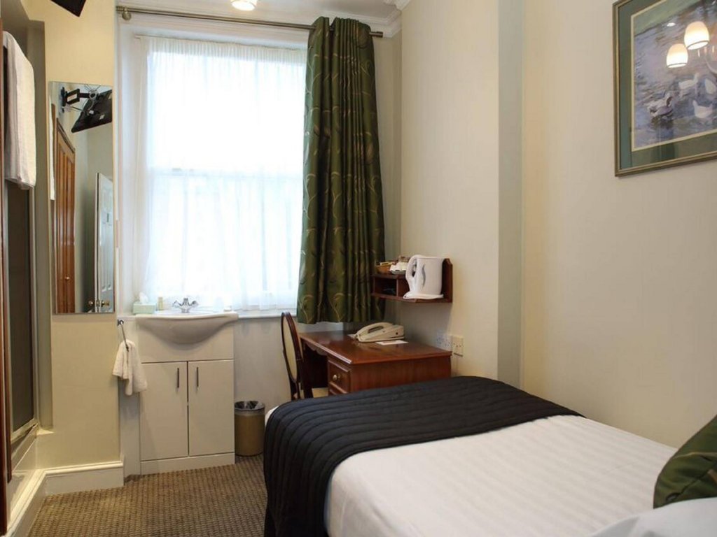 Фото Kensington Gardens Hotel