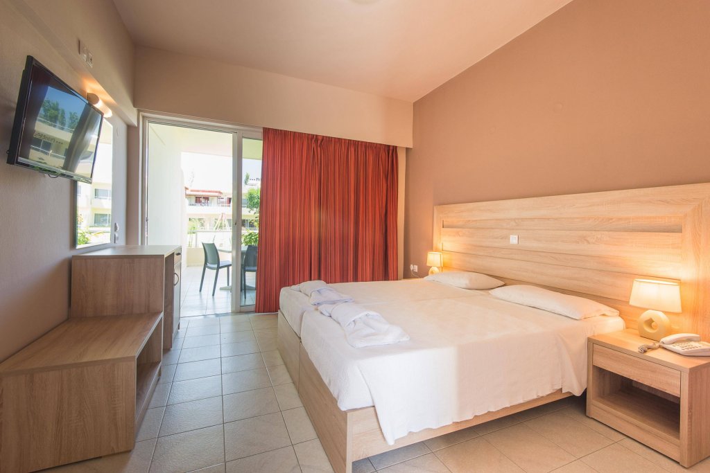 Фото Amira Hotel