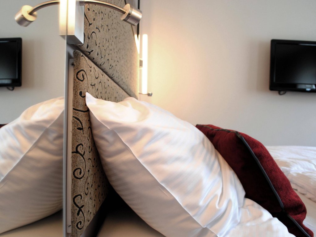 Фото Red and Blue Design Hotel Prague