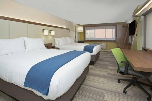 Гостиница Holiday Inn Express & Suites Dallas North - Addison в Аддисоне