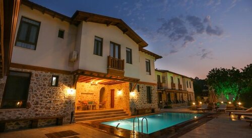 Ucurtma Hotel