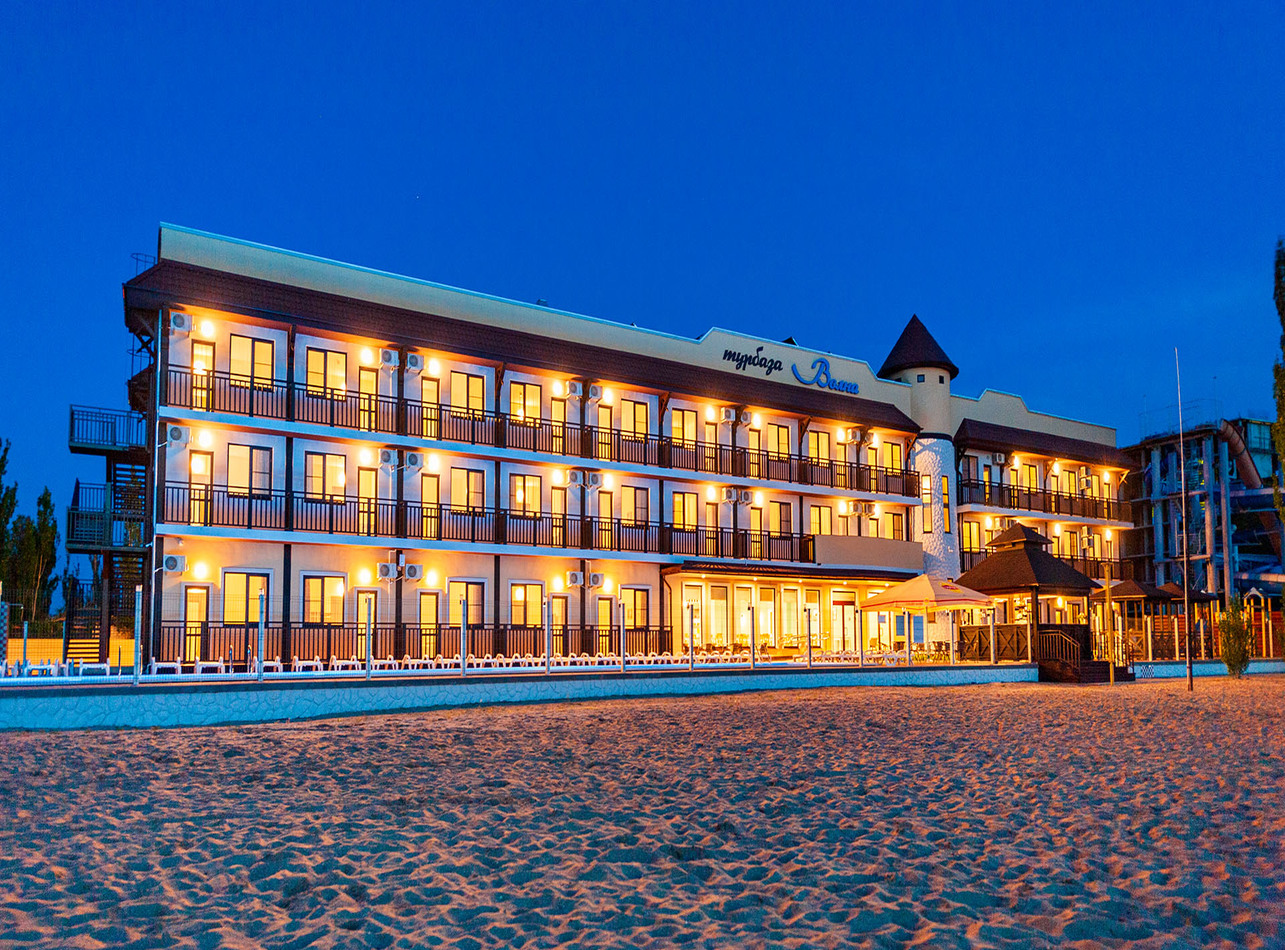 Фото отеля 1