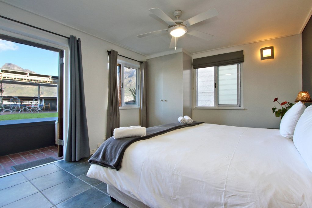 Фото Bergzicht Guesthouse