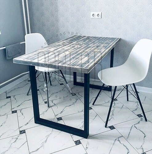 Стол и стулья в стиле лофт