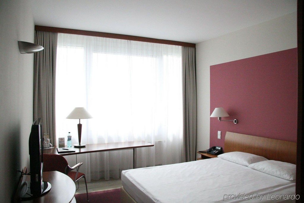 Фото Globana Airport Hotel