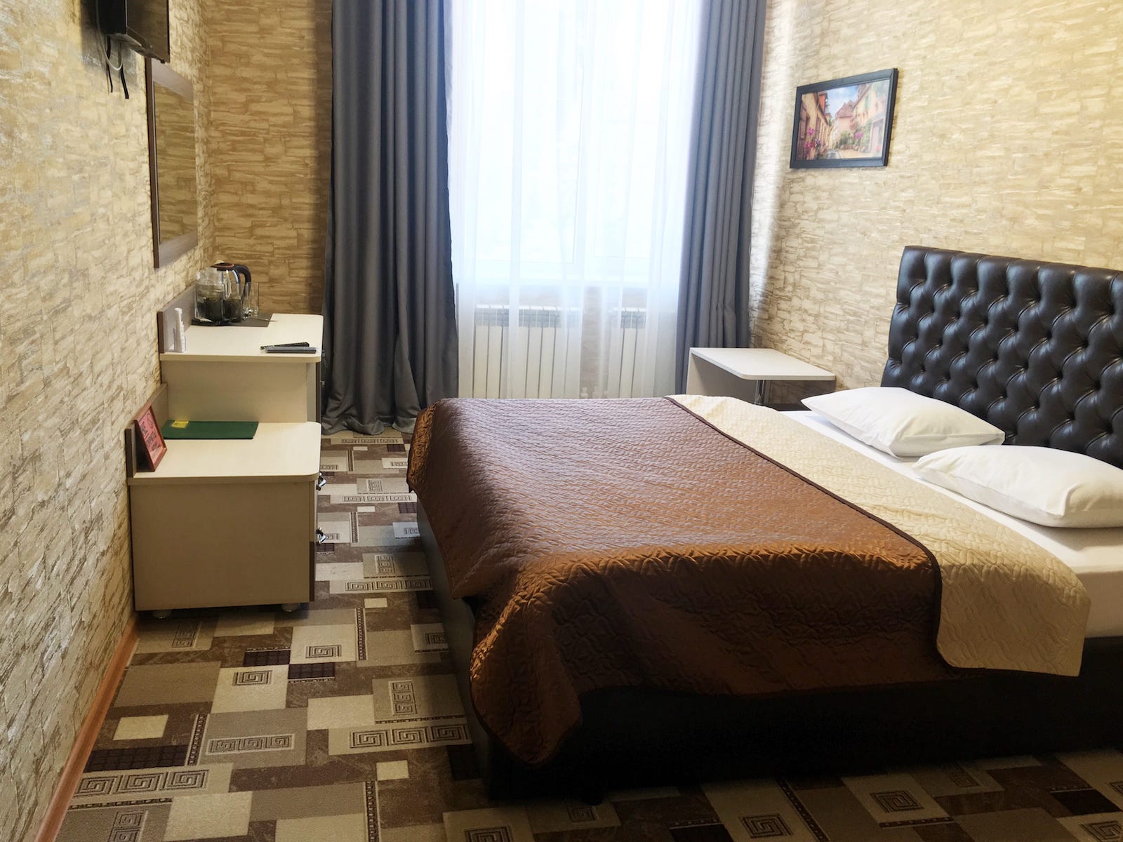 Фото отеля 1