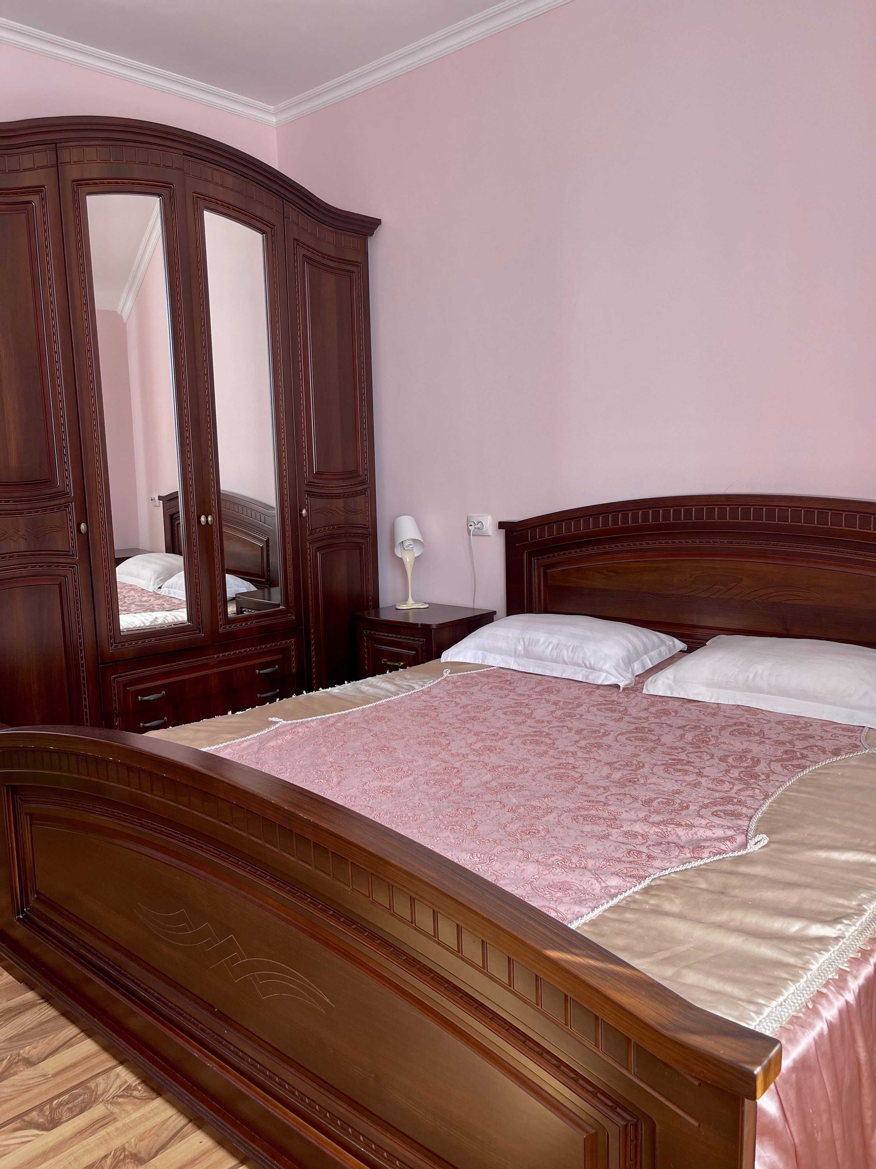 Фото Солнечный