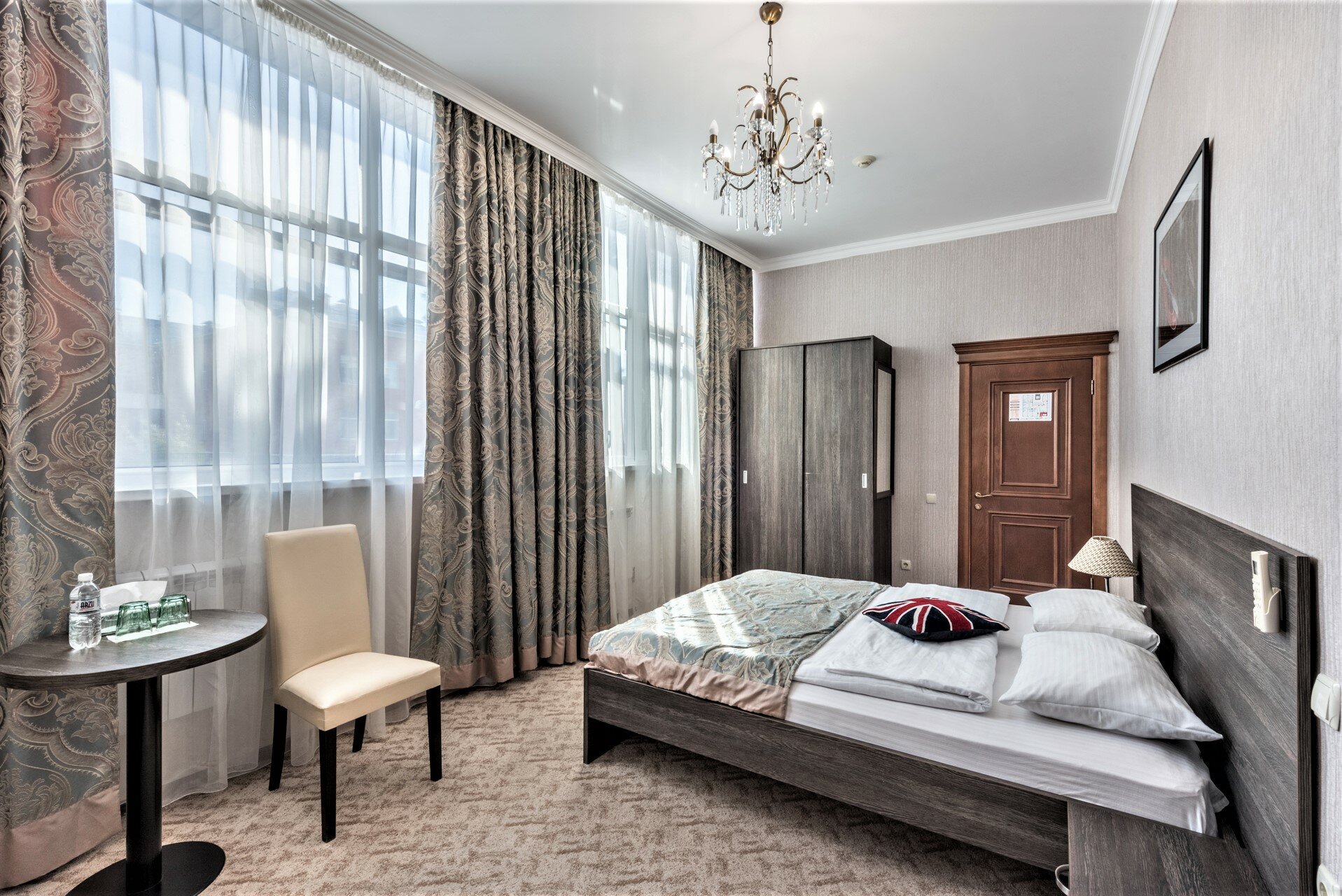 Фото отеля 2