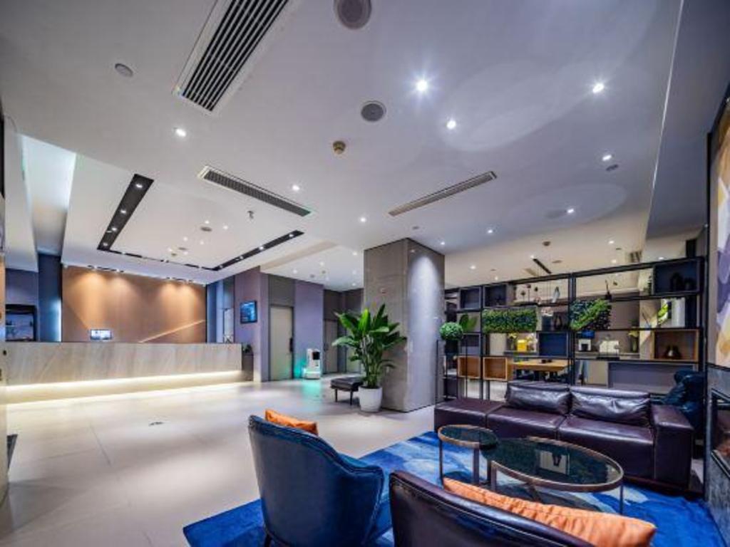 Фото Homeinn Selected Hotel Chengdu Panda Base Zoo Subway Station