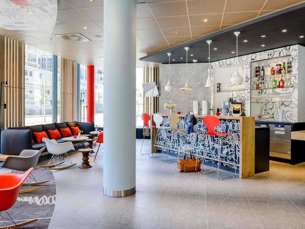 Фото Ibis Wien Hauptbahnhof