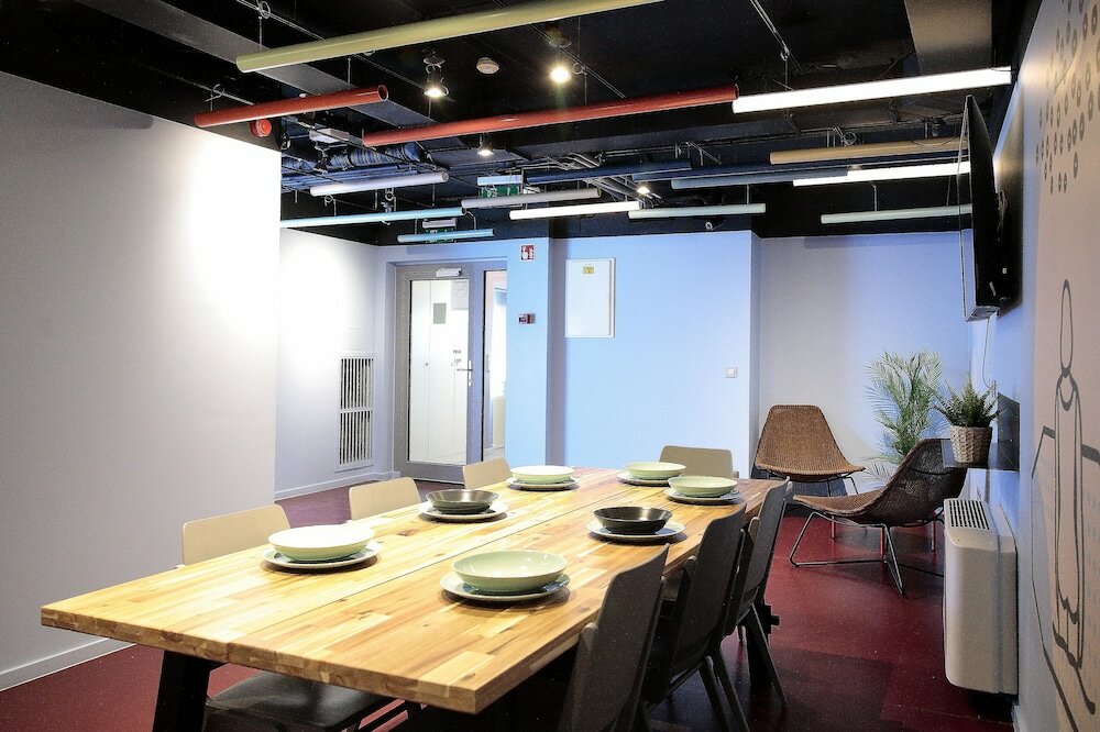 Фото Maverick Urban Lodge