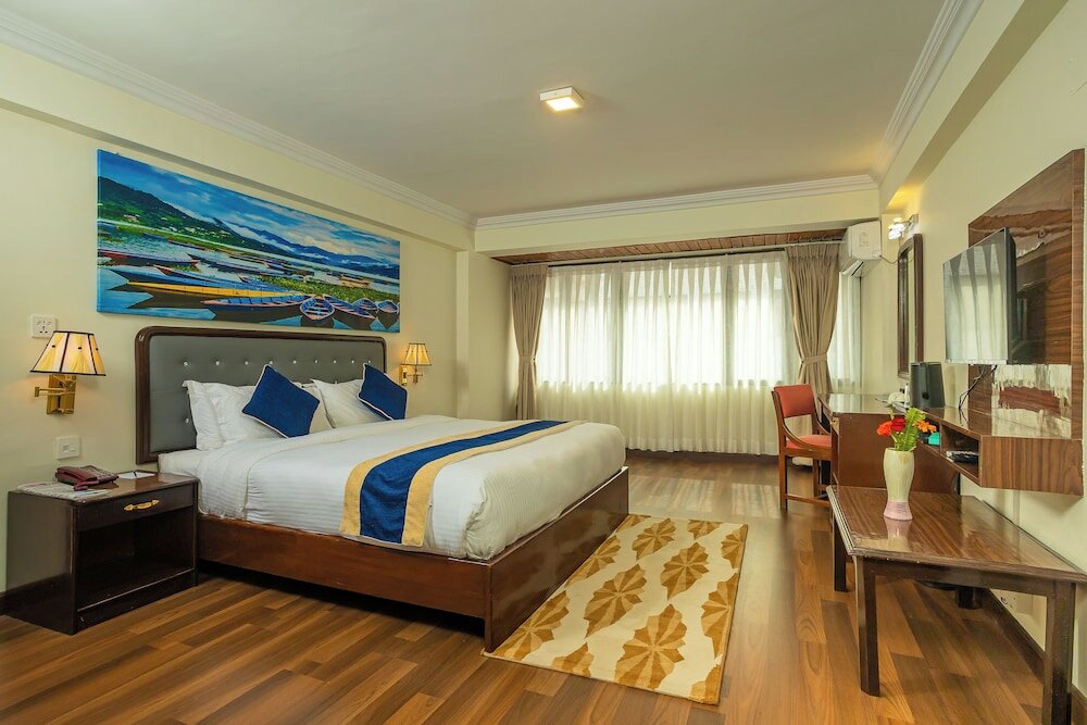 Фото Kathmandu Business Hotel