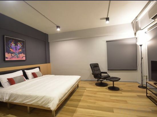 Фото The Chatbox Silom Hostel