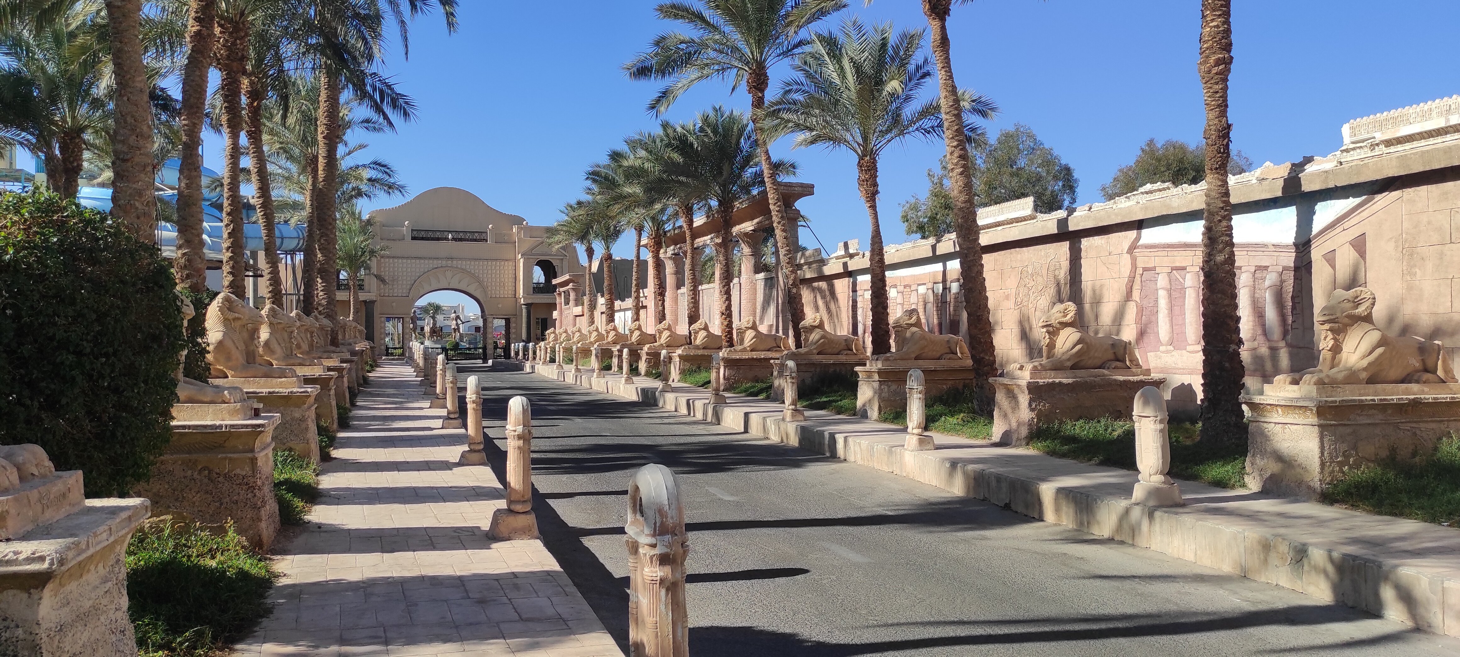 Фото Hostgool Chalets Mirage Bay Resort&Aqua