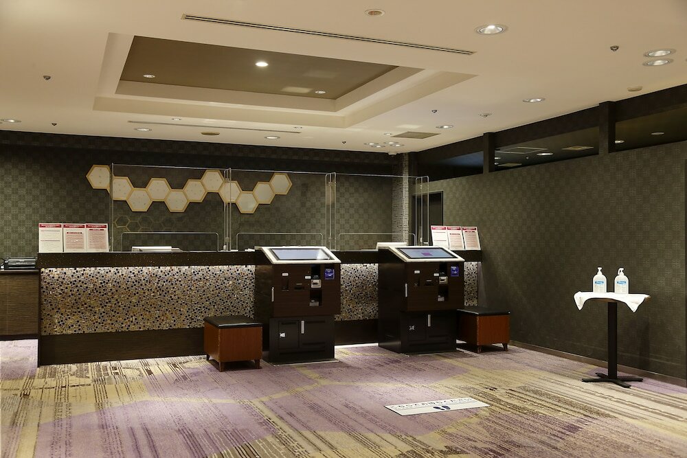 Фото Kyoto Tower Hotel