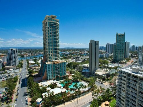 Гостиница Meriton Suites Surfers Paradise в Голд-Кост