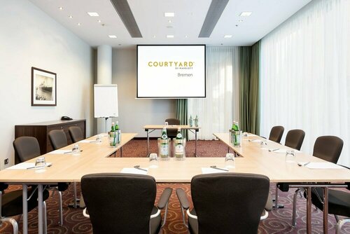 Гостиница Courtyard by Marriott Bremen в Бремене