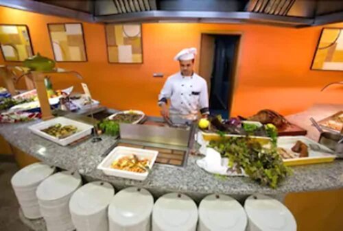 Гостиница Hotel Bahia de Almunecar в Альмуньекаре