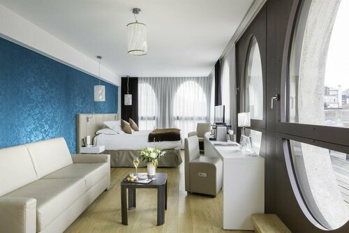 Гостиница Best Western Premier Why Hotel в Лилле