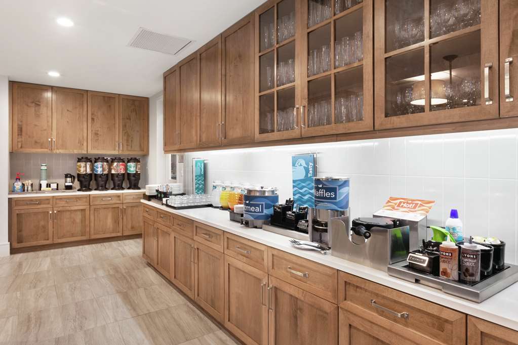 Фото Homewood Suites by Hilton Providence Downtown