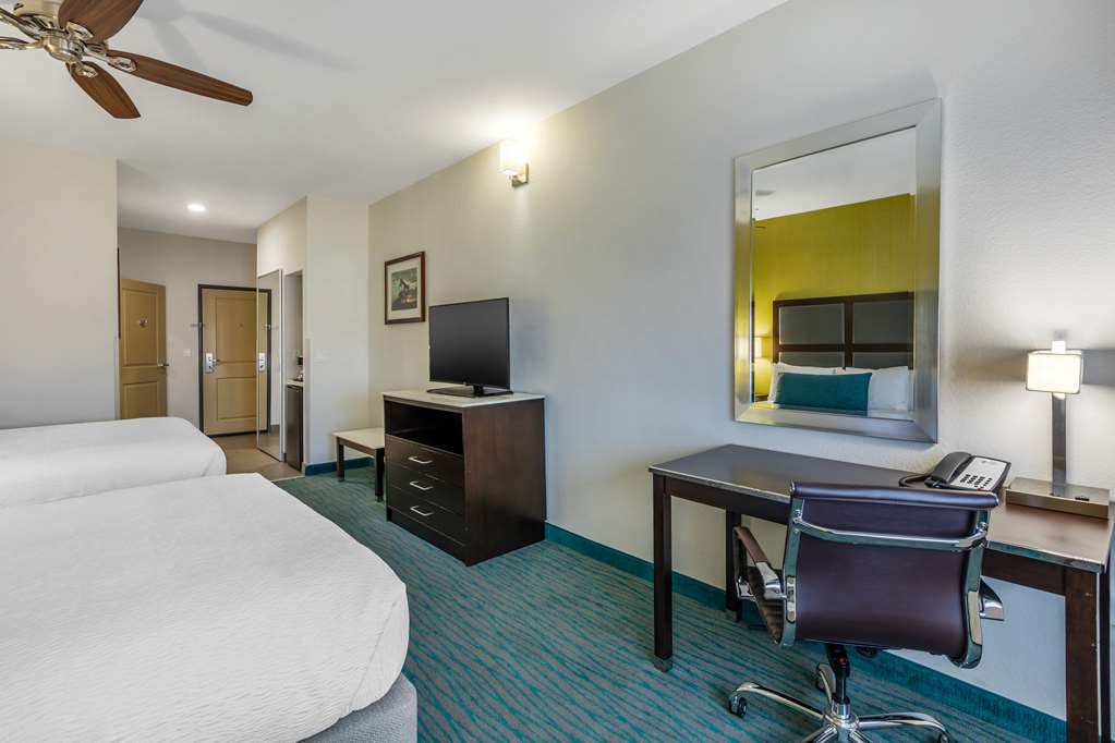 Фото Best Western Plus Taft Inn