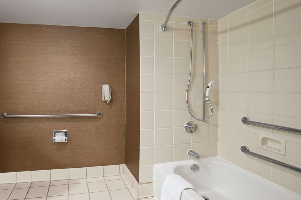 Фото Embassy Suites by Hilton Austin Arboretum